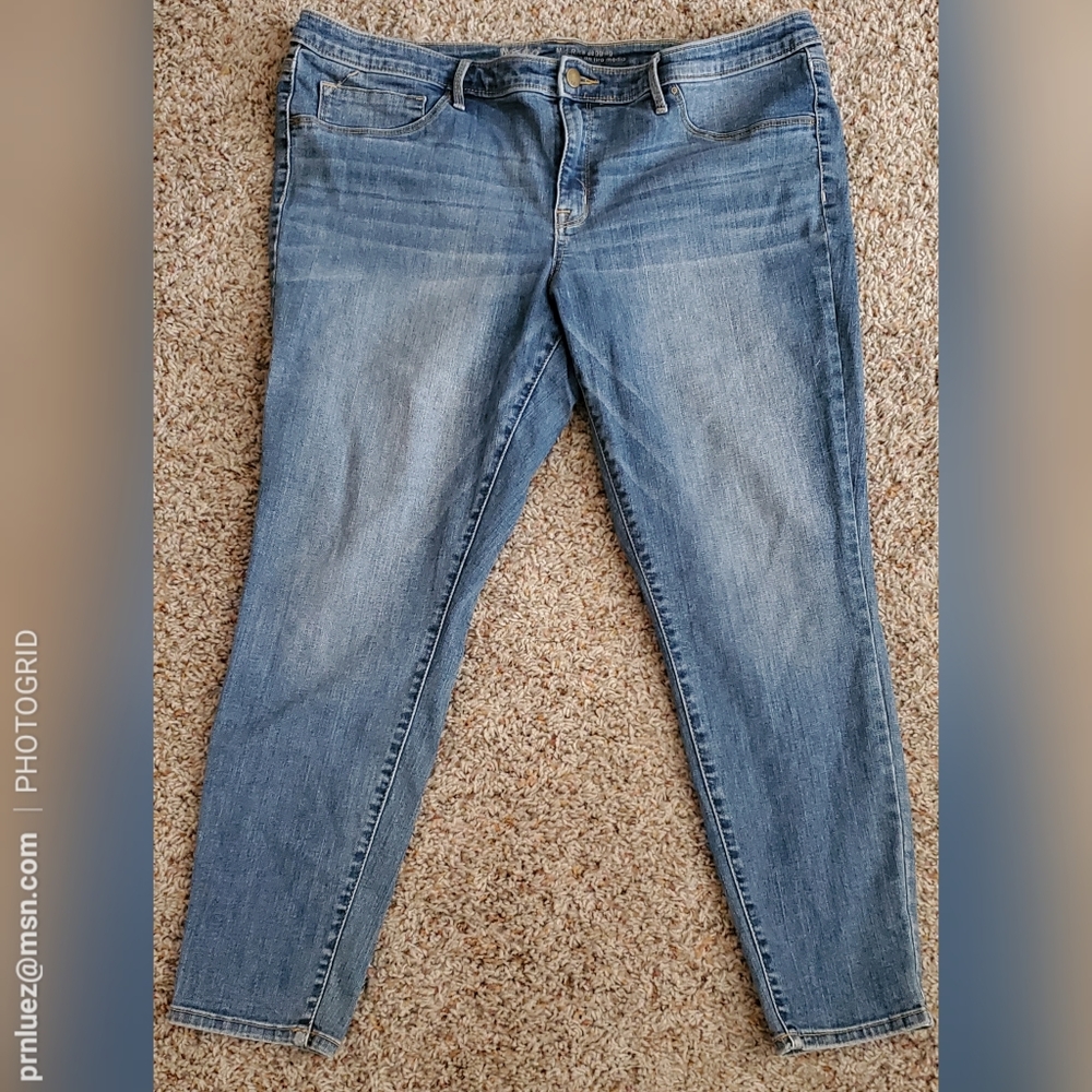 Mossimo Denim Mid-Rise Jegging